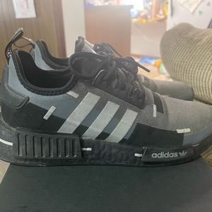 Adidas NMD R1 size 9 men’s